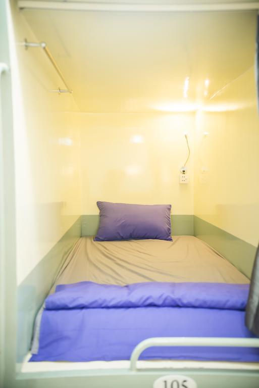 Min Galar Par Hostel Rangoon Buitenkant foto